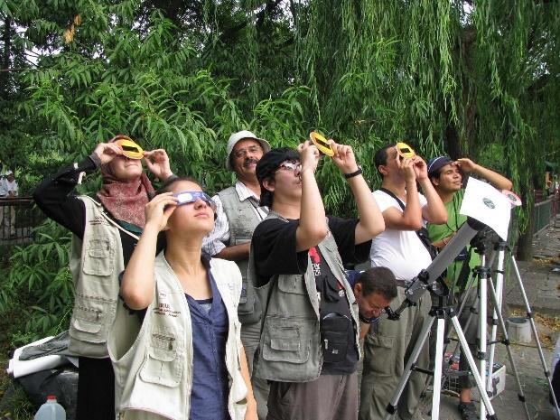 D:\Sirius Recent\Magazine Chiheb Sirius & Site\13th issue Eclipse 2026\Pict Mimouni Magazine\chine02b.jpg